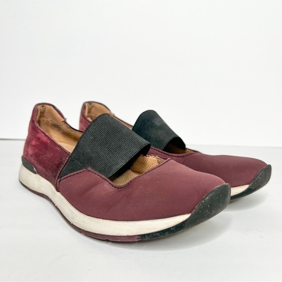 Vionic Cadee Red Maroon Shoes Slip On Orthotic Size 6.5 Women’s Sneakers - Picture 3 of 5